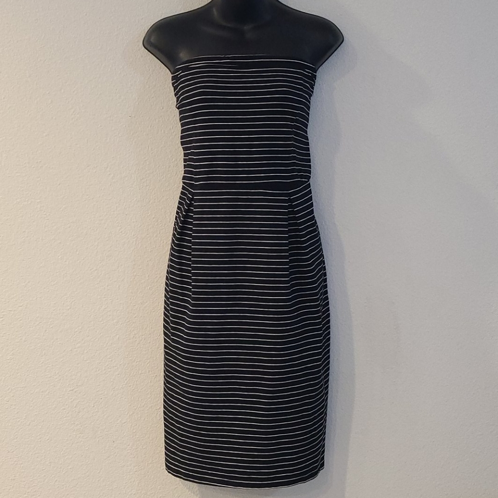 Old Navy Strapless Striped Dress